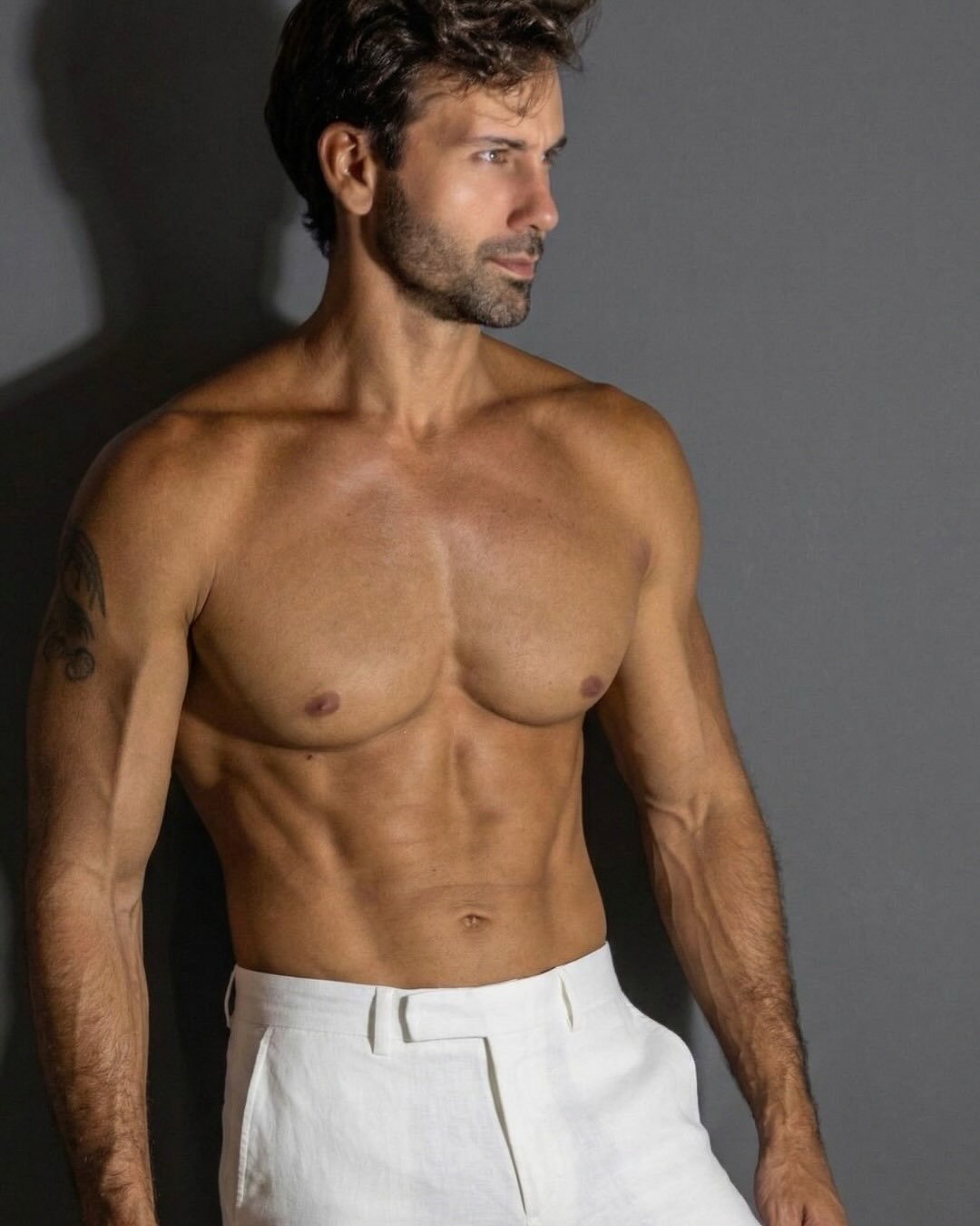 JUAN MO