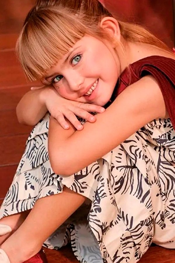 AMALIA D