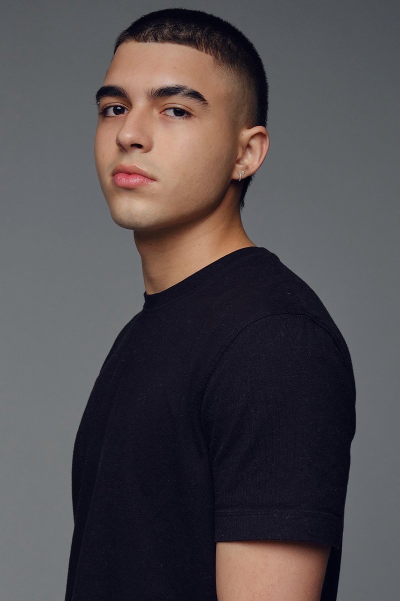 CHRISTOPHER MO