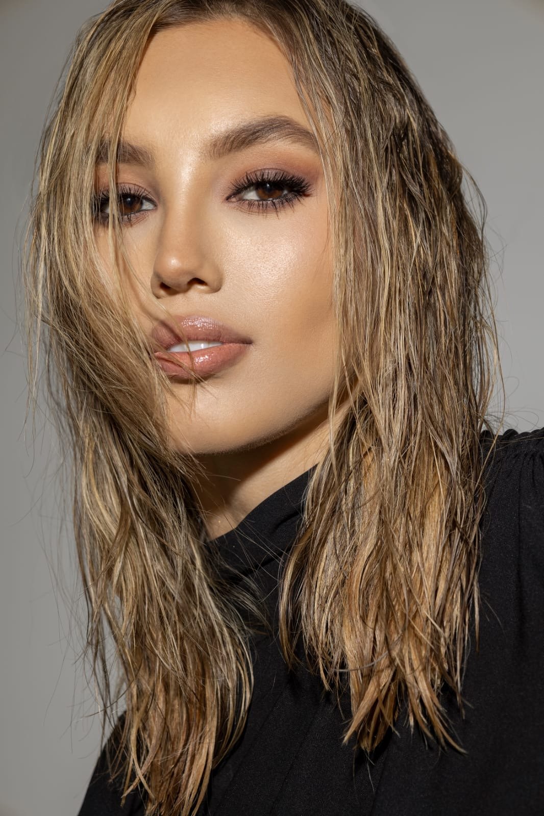 NATALIA MO