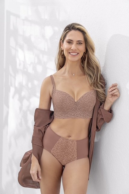 MARIA JOSE E